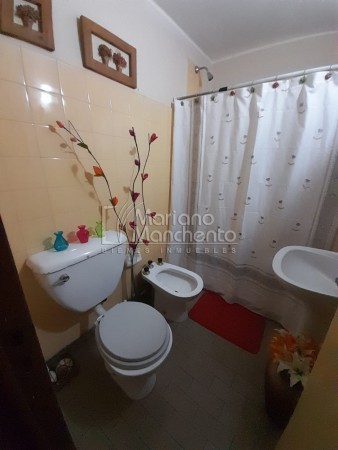 Se vende casa esquina en Barrio Rosedal Anexo