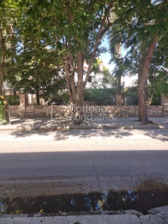 CASONA ANTIGUA PARA LA VENTA, BARRIO LAS FLORES
