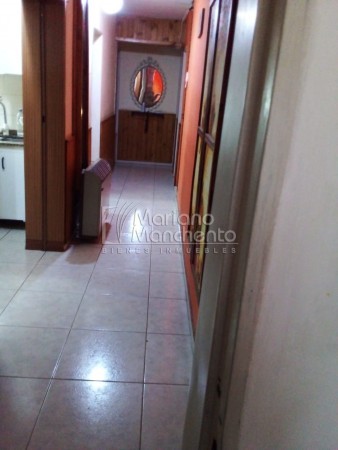 LOS GRANADOS, VIVIENDA ESQUINA CON DEPARTAMENTO IDEPENDIENTE IDEAL PARA RENTA.- 