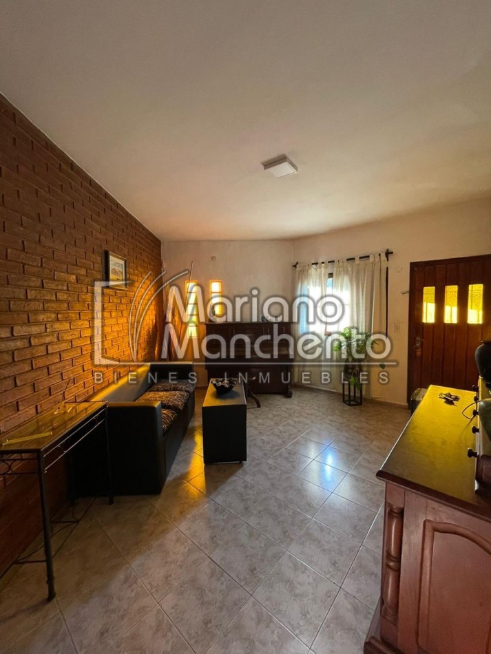 BARRIO PARQUE CAPITAL, SE VENDE HERMOSA PROPIEDAD DE DOS PISOS 
