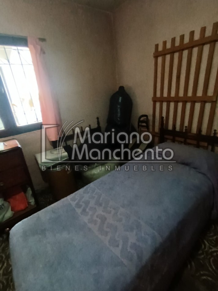BARRIO VILLA ADELA, OPORTUNIDAD, CASA PARA LA VENTA ( APTA CREDITO CON PLANOS) 