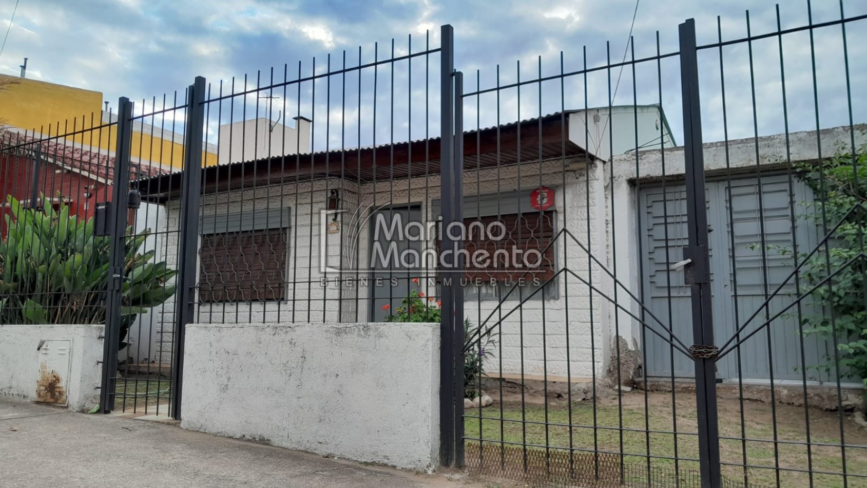 BARRIO PARQUE CAPITAL SUR- OPORTUNIDAD: casa lista para mudarte o para invertir.- VENDIDA