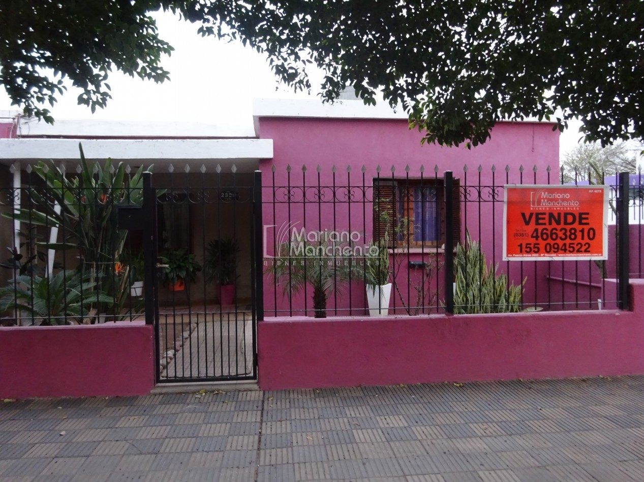 SE VENDE CASA CON DEPARTAMENTO EN BARRIO AMEGHINO SUR