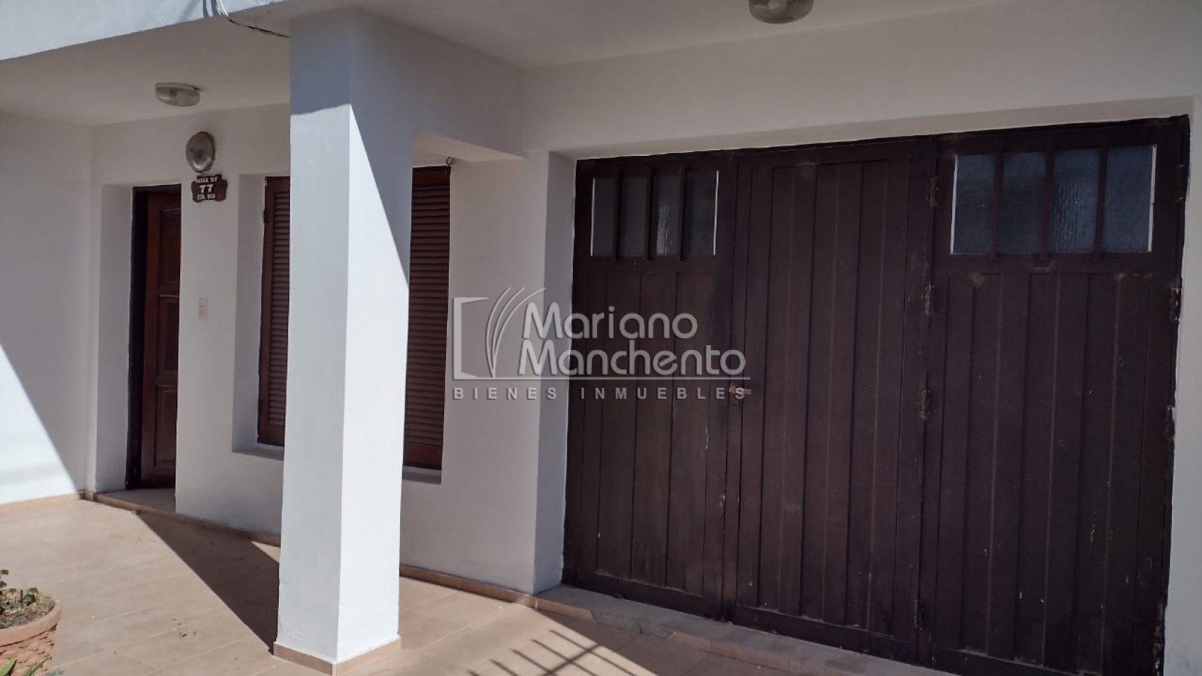 Excelente oportunidad, se vende casa en Barrio Estacion Flores. APPTA CREDITO CON PLANOS.- 