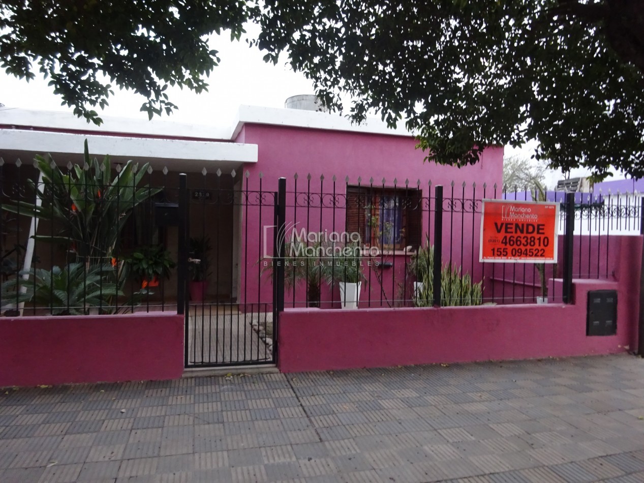 SE VENDE CASA CON DEPARTAMENTO EN BARRIO AMEGHINO SUR