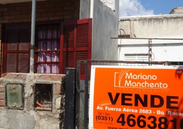 Barrio Villa Adela,  dos propiedades en un mismo terreno. Oportunidad de inversion