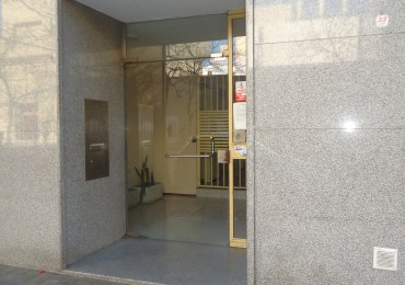 CENTRO, Impecable departamento inmejorable zona.-