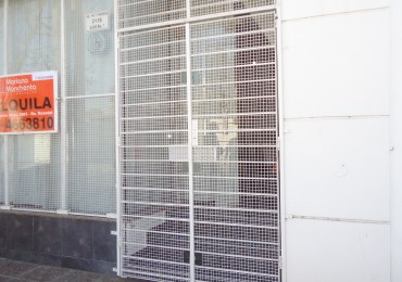 Barrio Villa Adela, Excelente Local a metros de Ruta 20.