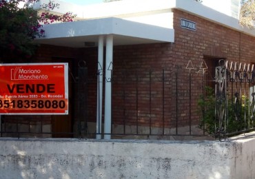 ALTO ALBERDI, FRENTE AL CLUB LA "U" APPTA CREDITO BANCOR.-