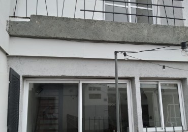 PARQUE CAPITAL, MEJOR ZONA.- DUPLEX INTERNO CON INGRESO COMPARTIDO.-