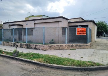 Barrio Rosedal, se alquila propiedad esquina, excelente entorno.  "SEÑADA"