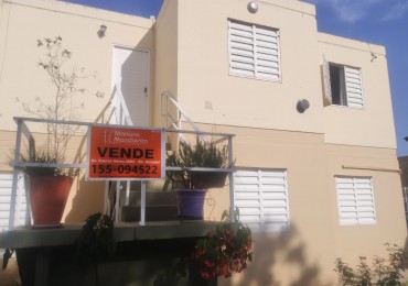 SE VENDE  Departamento en Complejo Cerrado en Barrio ALBERDI