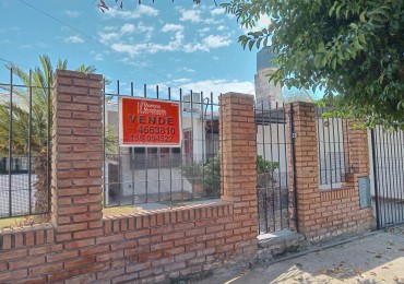 BARRIO VILLA ADELA, OPORTUNIDAD, CASA PARA LA VENTA.- APTA CREDITO.- 