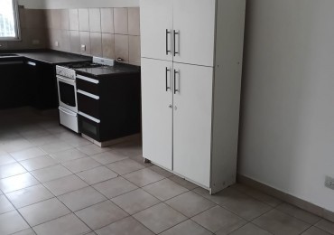 B° PARQUE CAPITAL, DEPARTAMENTO PLANTA ALTA ESTILO LOFT.- 