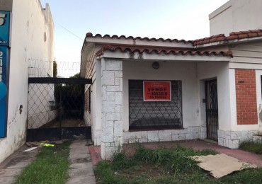 SOBRE RUTA 20( AVENIDA FUERZA AEREA AL 2400) ZONA 100% COMERCIAL Y BANCARIA.- 