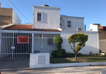 B° Parque san Francisco, hermosa zona a metros del dino ruta 20. Casa planta baja + departamento.-