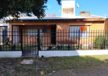 Ameghino Norte, amplia propiedad, linda zona.- 
