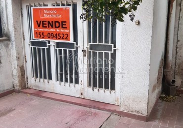 Barrio A.T.E., se vende casa amplia para reciclar