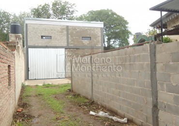Bo Estacion Flores, Galpon interno muy seguro, rapidos accesos.-